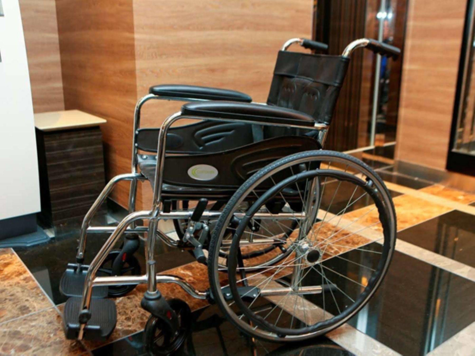 Apa Hotel Higashi Nihombashi Ekimae Tōkyō Extérieur photo